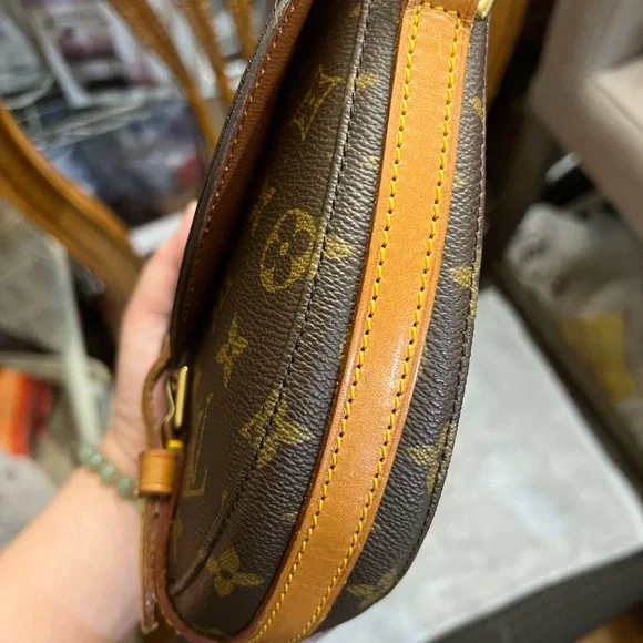 Louis Vuitton  Monogram  Chantilly Crossbody Bag - Picture 2 of 7